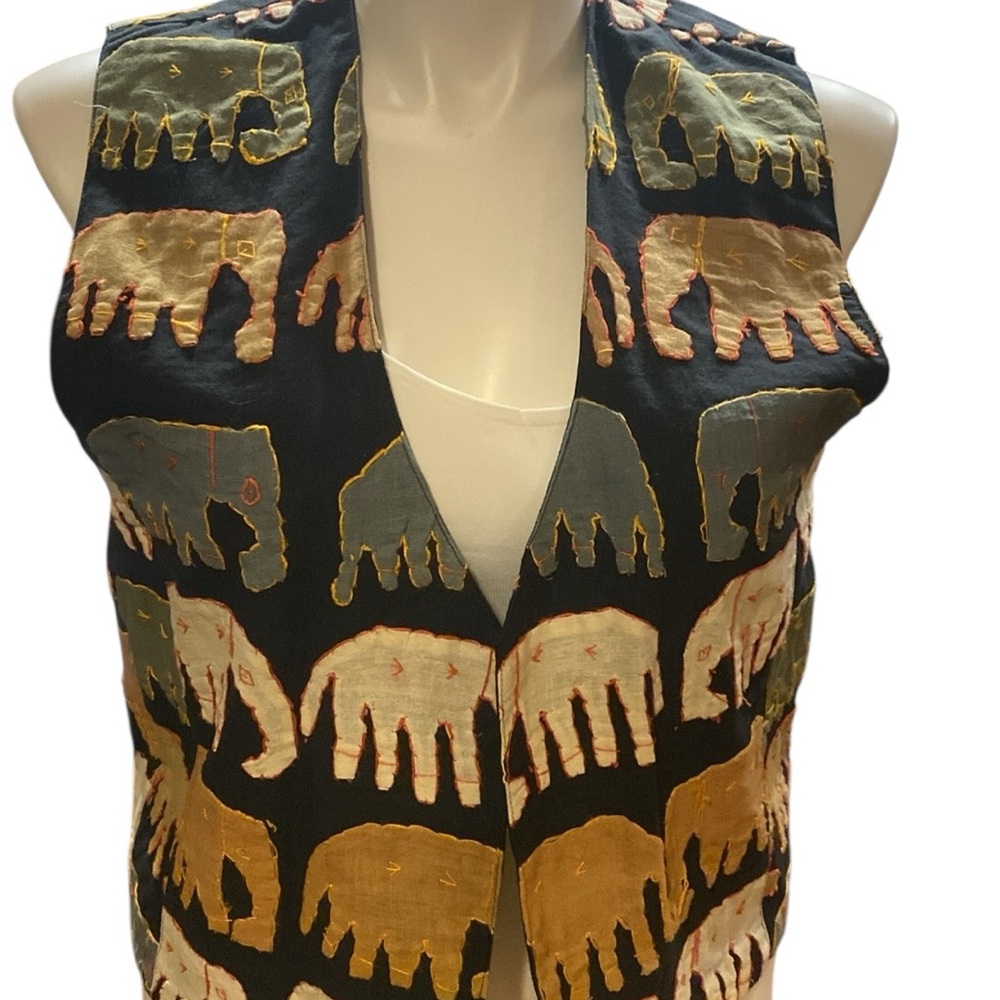 Vintage Soho Compagnie Appliquéd Embroidered Elephants Distressed Boho Size L